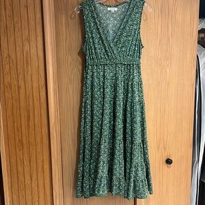 MAX STUDIO Green Sleeveless Dress size M